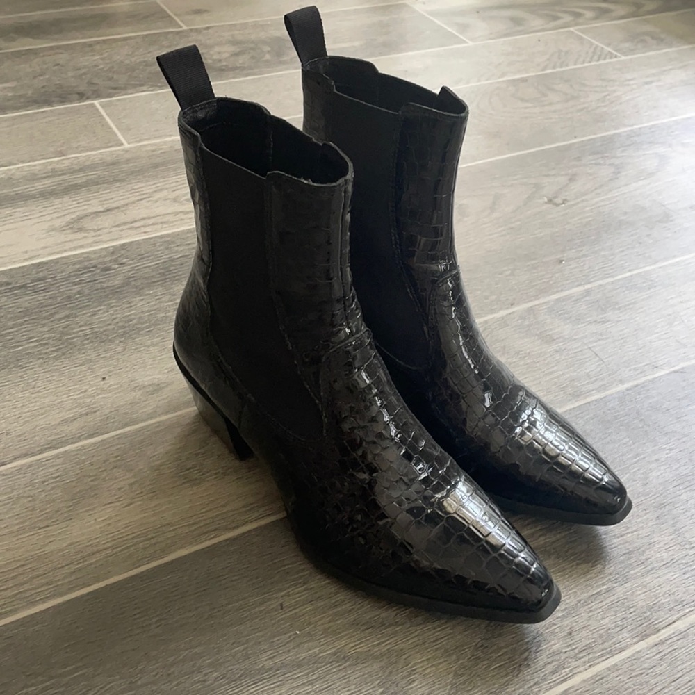VAGABOND BOOTS